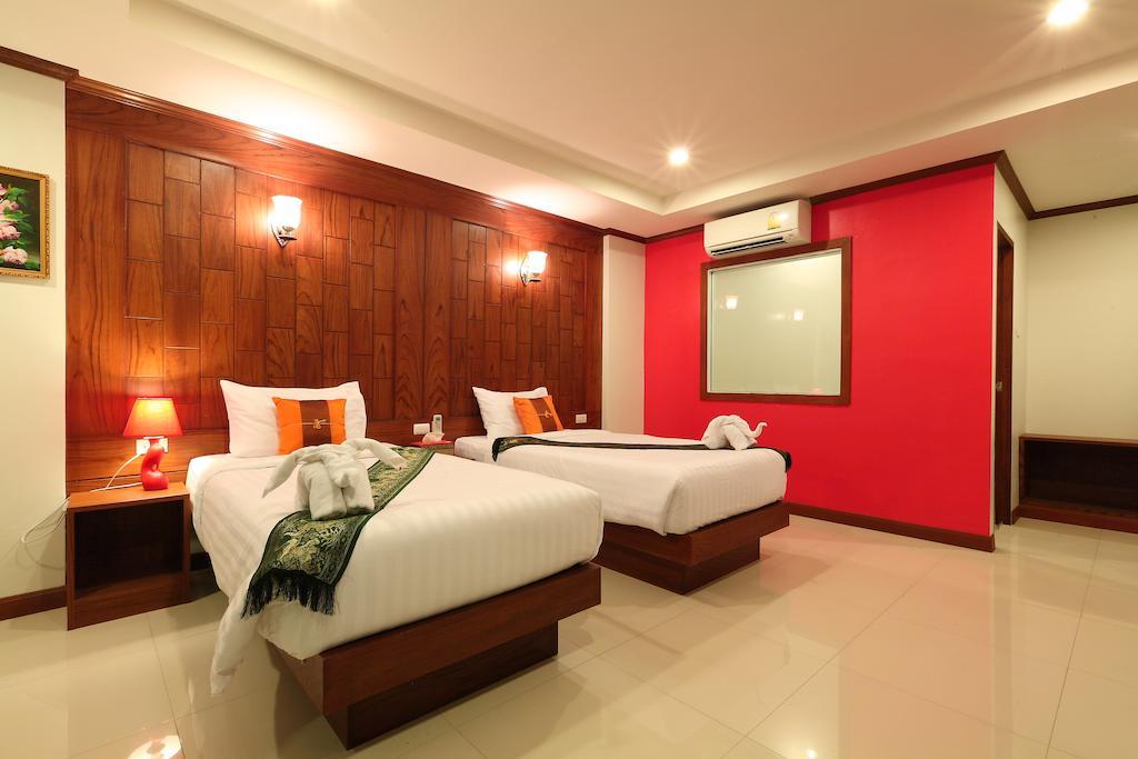 A Casa Di Luca Hotel Patong Bagian luar foto
