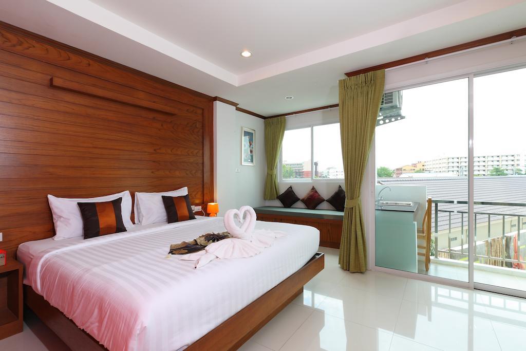 A Casa Di Luca Hotel Patong Bagian luar foto